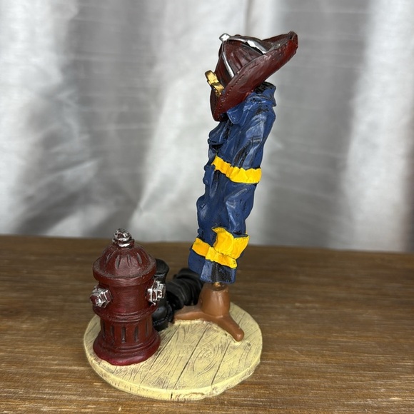 Fallen Angel Hero Fireman Jacket Hat Boots 5.5” Figurine - Picture 4 of 6